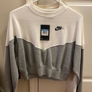 Nike crop sweatshirt